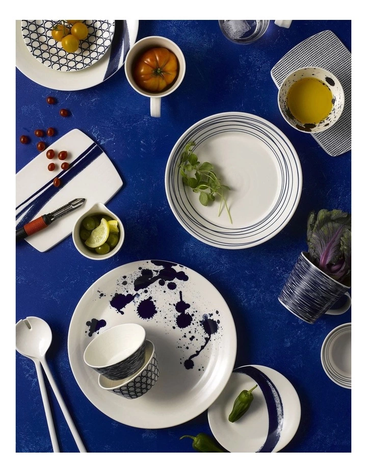 Royal Doulton Pacific Splash 28.5cm Plate White/Blue 2 Royal Doulton Pacific Splash 28.5cm Plate White/Blue - Image 2