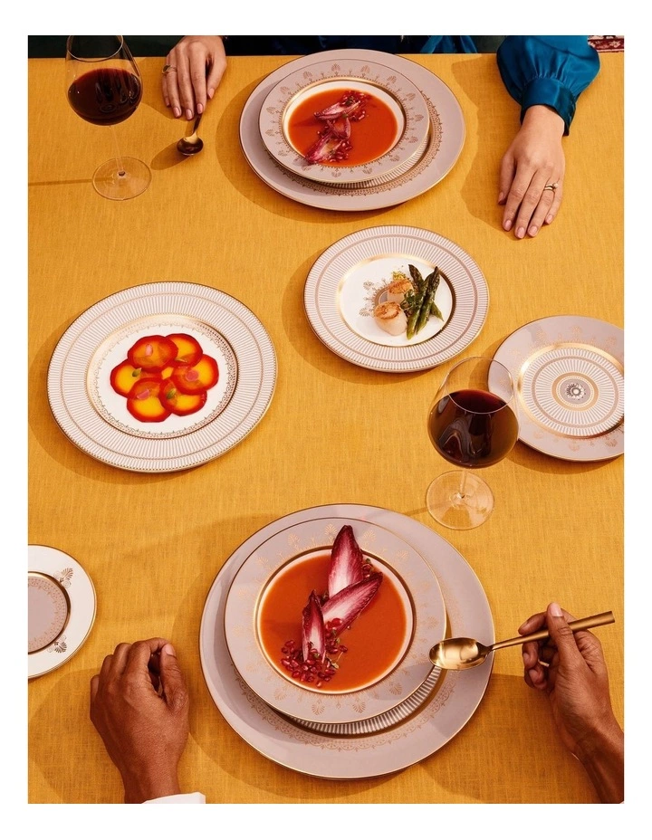 Wedgwood Anthemion Grey Plate 30cm 2 Wedgwood Anthemion Grey Plate 30cm - Image 2