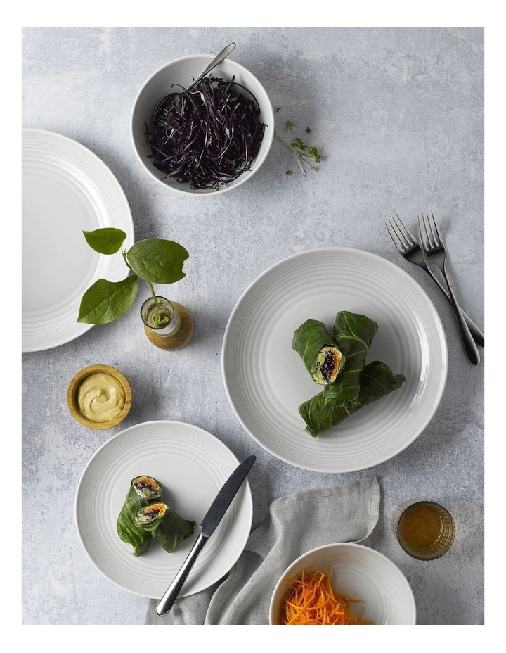 Royal Doulton Gordon Ramsay Maze 28cm Plate Light Grey 2 Royal Doulton Gordon Ramsay Maze 28cm Plate Light Grey - Image 2