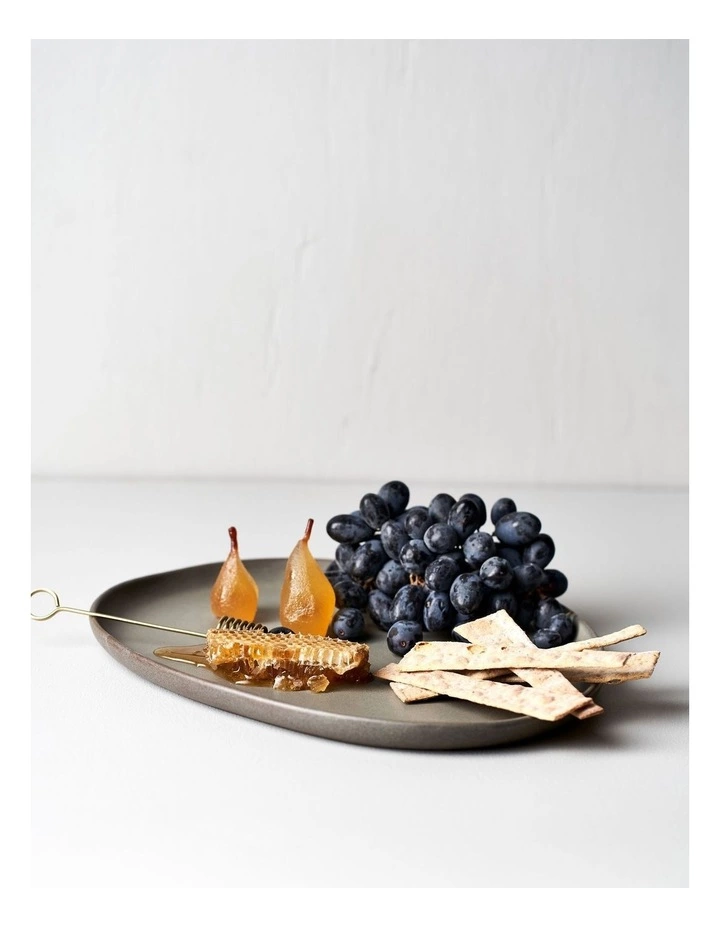 Robert Gordon Table Of Plenty Round Platter Slate 5 Robert Gordon Table Of Plenty Round Platter Slate - Image 5