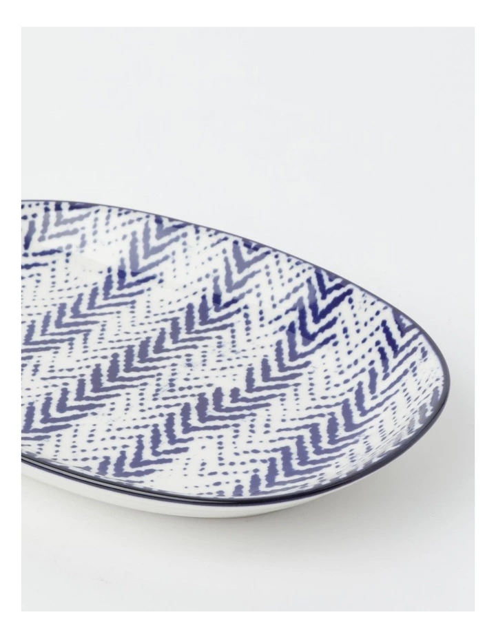 Vue Hana 23.5cm Oval Plate in Blue 3 Vue Hana 23.5cm Oval Plate in Blue - Image 3