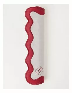 Heritage Florence Scalloped Edge Table Runner in Red and White -Dining Shop 866999440 4 720x928